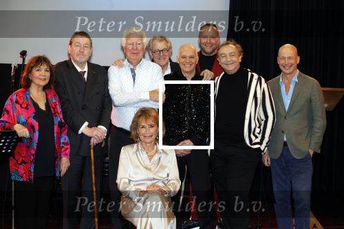 Amsterdam 17 november 2022
In theater Betty Asfalt viert Annemarie Oster haar 80e verjaardag .