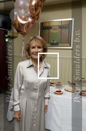 Amsterdam 17 november 2022
In theater Betty Asfalt viert Annemarie Oster haar 80e verjaardag .