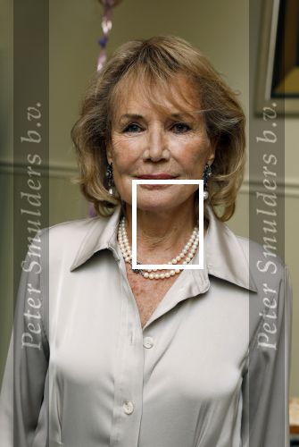 Amsterdam 17 november 2022
In theater Betty Asfalt viert Annemarie Oster haar 80e verjaardag .