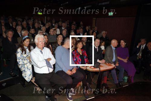 Amsterdam 17 november 2022
In theater Betty Asfalt viert Annemarie Oster haar 80e verjaardag . oa Gerard Cox en Therese Steinmetz