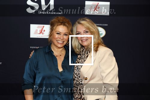 Zeist 27 november 2022
Presentatie boek en concert Laura Fygi in in Fygi Hotel.
Laura krijgt ook nog een koninklijke onderscheiding. Antje Monteiro en Carla Sluyter