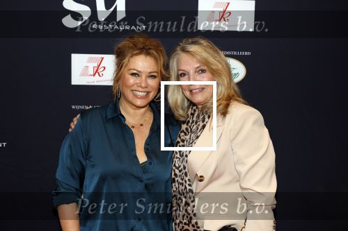 Zeist 27 november 2022
Presentatie boek en concert Laura Fygi in in Fygi Hotel.
Laura krijgt ook nog een koninklijke onderscheiding. Antje Monteiro en Carla Sluyter
