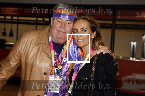 Amsterdam 19 november 2022
Toppers in concert in deJohan Cruijff arena.
Benno de Leeuw met partner