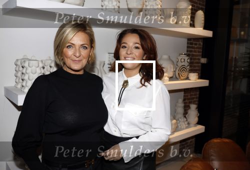 Naarden 24 november 2022
Presentatie van nieuwe lijn van Monique des Bouvrie in het Arsenaal. Caroline Tensen met dochter Lotte
