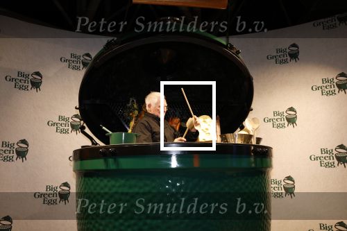 Amsterdam 10 december 2022
VIP dag Masters expo in de RAI. Cesar Zuiderwijk drumt ineen grote Green egg