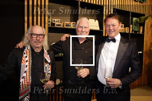 Amsterdam 10 december 2022
VIP dag Masters expo in de RAI.
Vader Iris Hond , Steven Hond met Cesar Zuiderwijk en iemand van Green Egg Nederland
