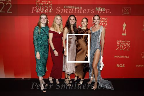 Amsterdam 21 december 2022
Sportman en Sportvrouw van het jaar Gala in AFAS Live.
De estafette atletiek vrouwen op 4x400 meter winnen de Sportploeg van het Jaar 
Eveline Saalberg, Lieke Klaver, Lisanne de Witte en Femke Bol naar een Nederlands record. In de heats kwamen ook Andrea Bouma en Laura de Witte in actie op de 4x400 meter.