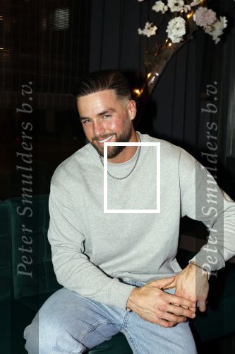 Amsterdam 17 december 2022
Donny Roelvink viert zijn 25e verjaardag bij La Brochette. Aanwezig oa broer Dave Roelvink Vader Dries en zijn moeder Lucienne Kenter