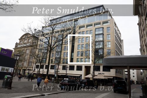 Amsterdam 22 november 2022
In dit complex op de dam heeft Edgar Davids 2 appartementen