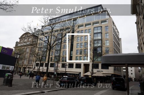 Amsterdam 22 november 2022
In dit complex op de dam heeft Edgar Davids 2 appartementen