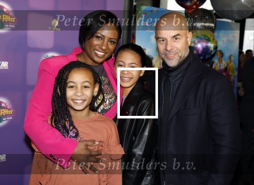 Amsterdam 17 december 2022
Premiere het feest van tante Ria in Pathe Noord .
Cast bestaat oa uit Najib Amhali Tooske Ragas Edo Brunner Edsilia Rombley Jack v gelder Pim Muda Thimo v Haaren  Ridder v Kooten Esther Mbire en Piet Tomassen. Edsilia Rombley kwam met haar man Tjeerd Oosterhuyis , hun kinderen en moeder en schoonmoeder