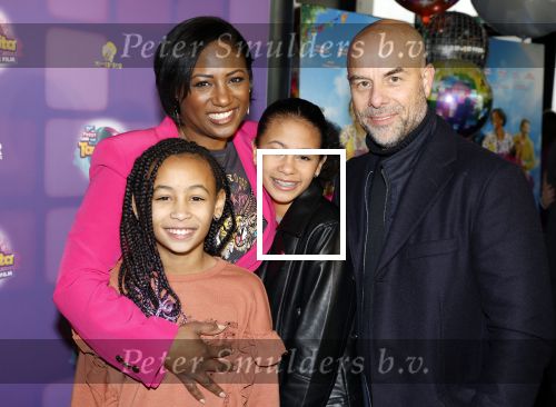 Amsterdam 17 december 2022
Premiere het feest van tante Ria in Pathe Noord .
Cast bestaat oa uit Najib Amhali Tooske Ragas Edo Brunner Edsilia Rombley Jack v gelder Pim Muda Thimo v Haaren  Ridder v Kooten Esther Mbire en Piet Tomassen. Edsilia Rombley kwam met haar man Tjeerd Oosterhuyis , hun kinderen en moeder en schoonmoeder