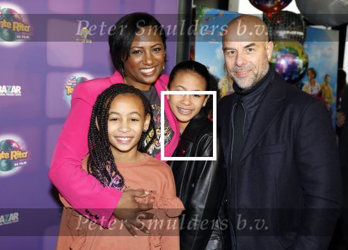 Amsterdam 17 december 2022
Premiere het feest van tante Ria in Pathe Noord .
Cast bestaat oa uit Najib Amhali Tooske Ragas Edo Brunner Edsilia Rombley Jack v gelder Pim Muda Thimo v Haaren  Ridder v Kooten Esther Mbire en Piet Tomassen. Edsilia Rombley kwam met haar man Tjeerd Oosterhuyis , hun kinderen en moeder en schoonmoeder