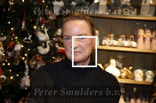Noordwijk 9 december 2022
Presentatie nieuwe scheurkalendar van de familie Meiland. Aanwezig Martien Meiland Erica Meiland en Montana Meiland . Ook aanwezig Jan Dijkgraaf en Timon Moll ( regisseur van de Meilandjes). Presentatie is in de woonwinkel van Montana.