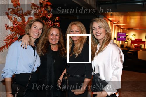Amsterdam 9 december 2022
Masters of luxury in de RAI. Esther Smeding met vriendinnen