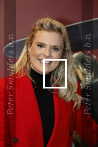 Amsterdam 10 december 2022
Premiere de gelaarsde kat in Pathe Arena .
Eveline Stallaart met zoon en vriendjes