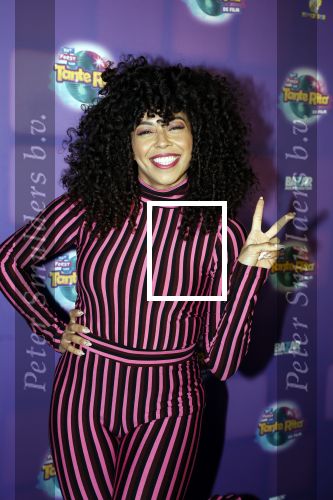 Amsterdam 17 december 2022
Premiere het feest van tante Ria in Pathe Noord .
Cast bestaat oa uit Najib Amhali Tooske Ragas Edo Brunner Edsilia Rombley Jack v gelder Pim Muda Thimo v Haaren  Ridder v Kooten Esther Mbire en Piet Tomassen. Fenna ramos