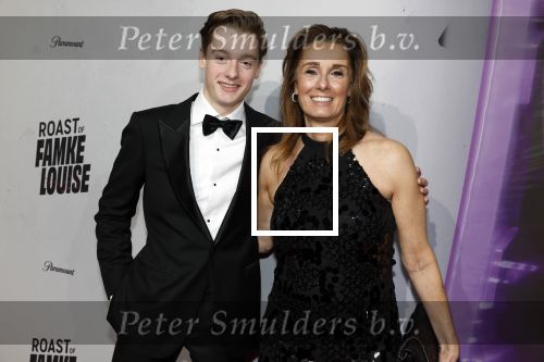 Hilversum 19 december 2022
The roast van Famke Louise in studio 21.
Georgette Schlick met zoon