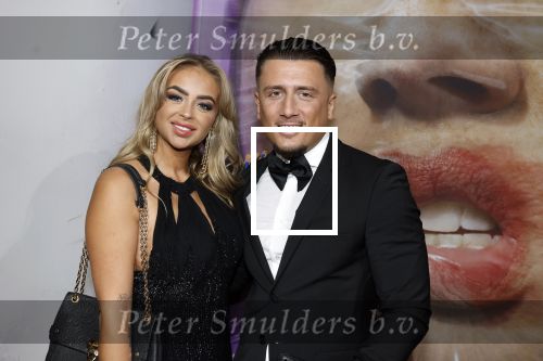 Hilversum 19 december 2022
The roast van Famke Louise in studio 21.
Harrie Snijders met partner