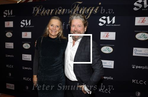 Zeist 27 november 2022
Presentatie boek en concert Laura Fygi in in Fygi Hotel.
Laura krijgt ook nog een koninklijke onderscheiding. Henkjan Smits met vrouw