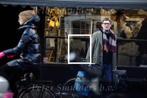 Amsterdam 15december 2022
Huub v d Lubbe doet boodschappen