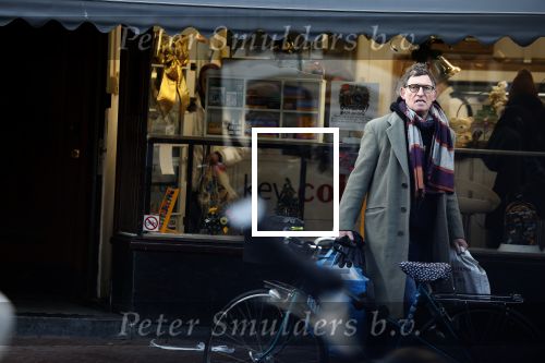 Amsterdam 15december 2022
Huub v d Lubbe doet boodschappen