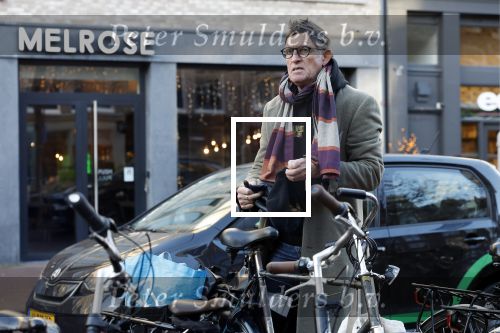 Amsterdam 15december 2022
Huub v d Lubbe doet boodschappen