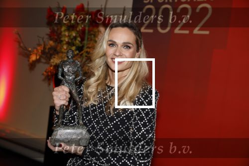 Amsterdam 21 december 2022
Sportman en Sportvrouw van het jaar Gala in AFAS Live. Sportvrouw van het jaar Irene Schouten . Ook haar maan DirkJan Mak was aanwezig.