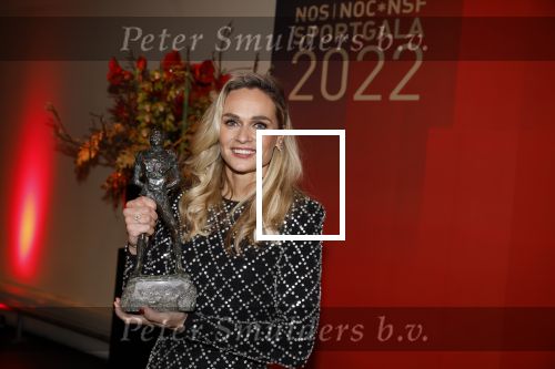Amsterdam 21 december 2022
Sportman en Sportvrouw van het jaar Gala in AFAS Live. Sportvrouw van het jaar Irene Schouten . Ook haar maan DirkJan Mak was aanwezig.