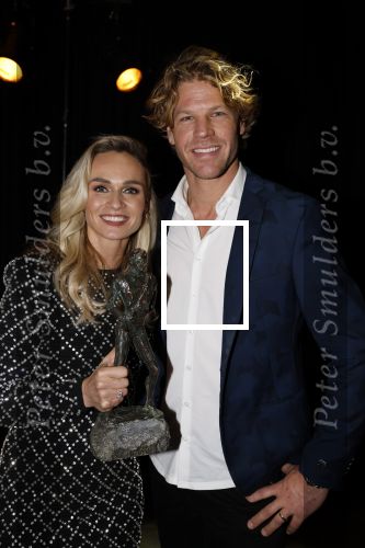 Amsterdam 21 december 2022
Sportman en Sportvrouw van het jaar Gala in AFAS Live. Sportvrouw van het jaar Irene Schouten . Ook haar maan DirkJan Mak was aanwezig.