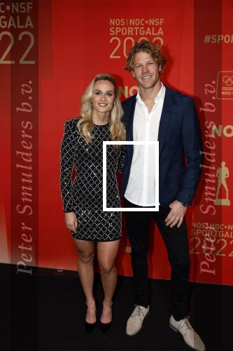 Amsterdam 21 december 2022
Sportman en Sportvrouw van het jaar Gala in AFAS Live. Sportvrouw van het jaar Irene Schouten . Ook haar maan DirkJan Mak was aanwezig.