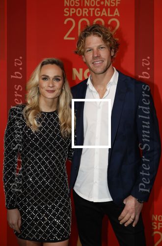 Amsterdam 21 december 2022
Sportman en Sportvrouw van het jaar Gala in AFAS Live. Sportvrouw van het jaar Irene Schouten . Ook haar maan DirkJan Mak was aanwezig.