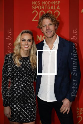 Amsterdam 21 december 2022
Sportman en Sportvrouw van het jaar Gala in AFAS Live. Sportvrouw van het jaar Irene Schouten . Ook haar maan DirkJan Mak was aanwezig.