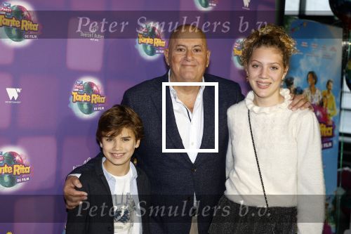 Amsterdam 17 december 2022
Premiere het feest van tante Ria in Pathe Noord .
Jack v Gelder kwam met zijn kleinkinderen
