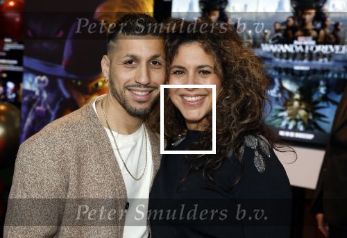 Amsterdam 10 december 2022
Premiere de gelaarsde kat in Pathe Arena . Jody Bernal met zijn vrouw