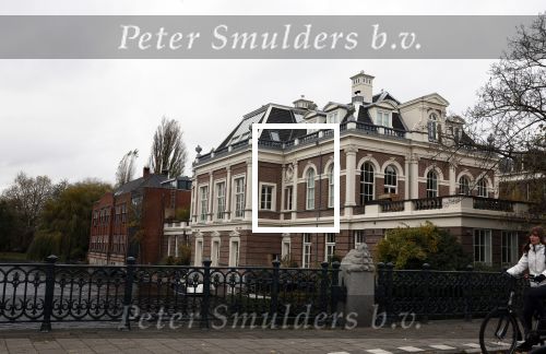 Amsterdam 22 november 2022
In dit complex heeft Jort Kelder een appartement