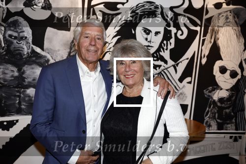 Zeist 27 november 2022
Presentatie boek en concert Laura Fygi in in Fygi Hotel.
Laura krijgt ook nog een koninklijke onderscheiding. Klaas Wilting kwam met zijn vrouw