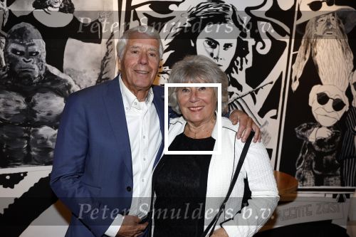 Zeist 27 november 2022
Presentatie boek en concert Laura Fygi in in Fygi Hotel.
Laura krijgt ook nog een koninklijke onderscheiding. Klaas Wilting kwam met zijn vrouw
