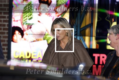 Amsterdam 22 november 2022
Koningin Maxima op bezoek bij het tropenmuseum. Ze heeft meer beveilingsautos achter haar rijden dan normaal