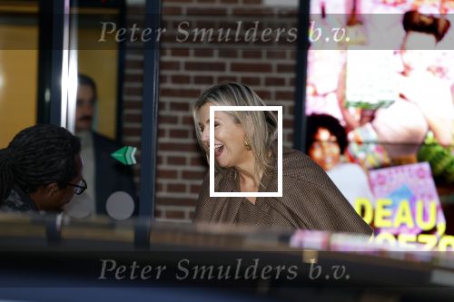 Amsterdam 22 november 2022
Koningin Maxima op bezoek bij het tropenmuseum. Ze heeft meer beveilingsautos achter haar rijden dan normaal