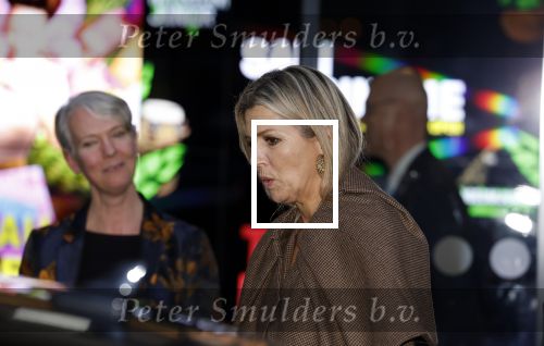 Amsterdam 22 november 2022
Koningin Maxima op bezoek bij het tropenmuseum. Ze heeft meer beveilingsautos achter haar rijden dan normaal