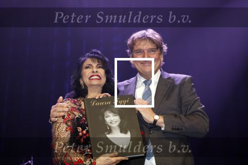Zeist 27 november 2022
Presentatie boek en concert Laura Fygi in in Fygi Hotel.
Laura krijgt ook nog een koninklijke onderscheiding.