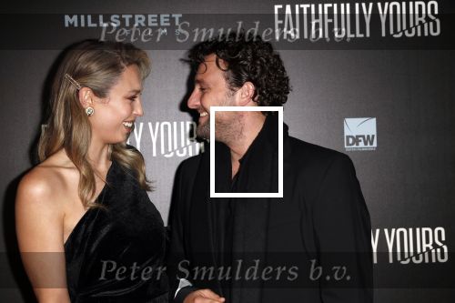 Amsterdam 19 december 2022
Premiere Faithfully Yours in Tuschinski
Loiza Lamers met partner Jelle Ploeg