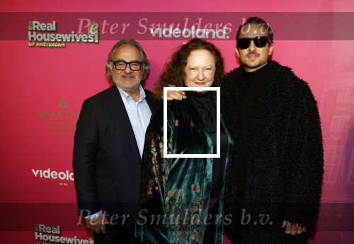 Amsterdam 22 november 2022
Presentatie Real Housewifes of Amsterdam in Hotel Krasnapolsky  van Videoland. Susanne Klibansky en Louis Klibansky met zijn ouders Leon Klibansky en Immechien Klibansky en broer Joseph Klibansky en partner Victoria Waldau
