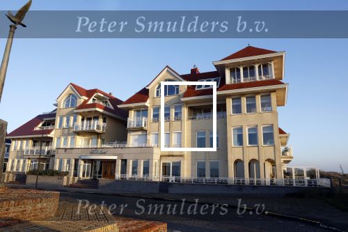 Noordwijk 9 december 2022
Waar de Hotels van Oranje staan komt een heel exclusief complex waar Louis v Gaal de penthouse heeft gejkocht voor ongeveen 10 miljoen euro. In dit complex woont Louis v gaal nu.