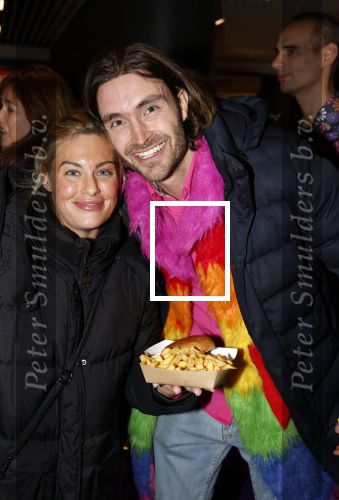 Amsterdam 19 november 2022
Toppers in concert in deJohan Cruijff arena.
Lukas Vane met vriendin