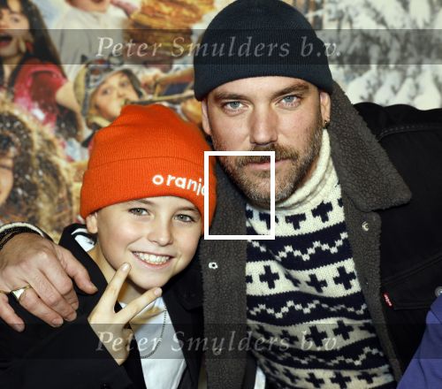 Amsterdam 11 december 2022
Premiere Hotel Sinestra in Pathe Noord .
Matteo van der Grijn met zijn zoon Jack