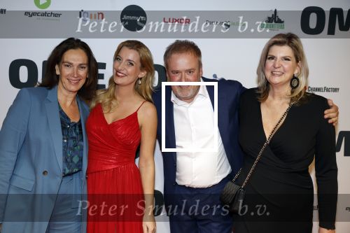 Rotterdam 12 december 2022
Premiere Ome Cor in het oude luxor theater.
Monic Hendrickx en Wendy-Kristy Hoogerbrugge