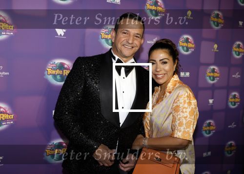 Amsterdam 17 december 2022
Premiere het feest van tante Ria in Pathe Noord .
Cast bestaat oa uit Najib Amhali Tooske Ragas Edo Brunner Edsilia Rombley Jack v gelder Pim Muda Thimo v Haaren  Ridder v Kooten Esther Mbire en Piet Tomassen.