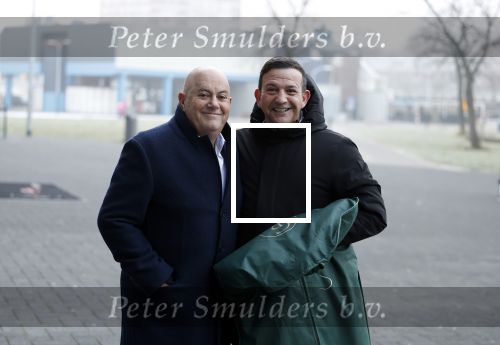 Amsterdam 17 december 2022
Premiere het feest van tante Ria in Pathe Noord .
Cast bestaat oa uit Najib Amhali Tooske Ragas Edo Brunner Edsilia Rombley Jack v gelder Pim Muda Thimo v Haaren  Ridder v Kooten Esther Mbire en Piet Tomassen.
